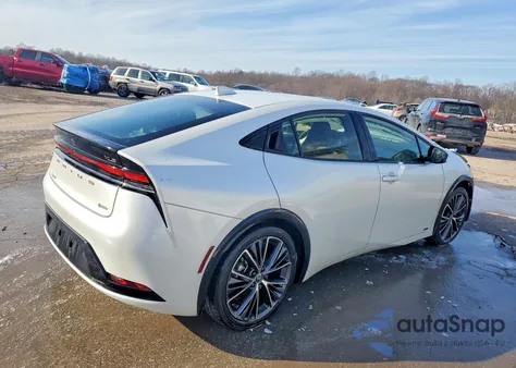 2024 Toyota Prius Le из США, поврежденный, VIN JTDADABU6R3014852